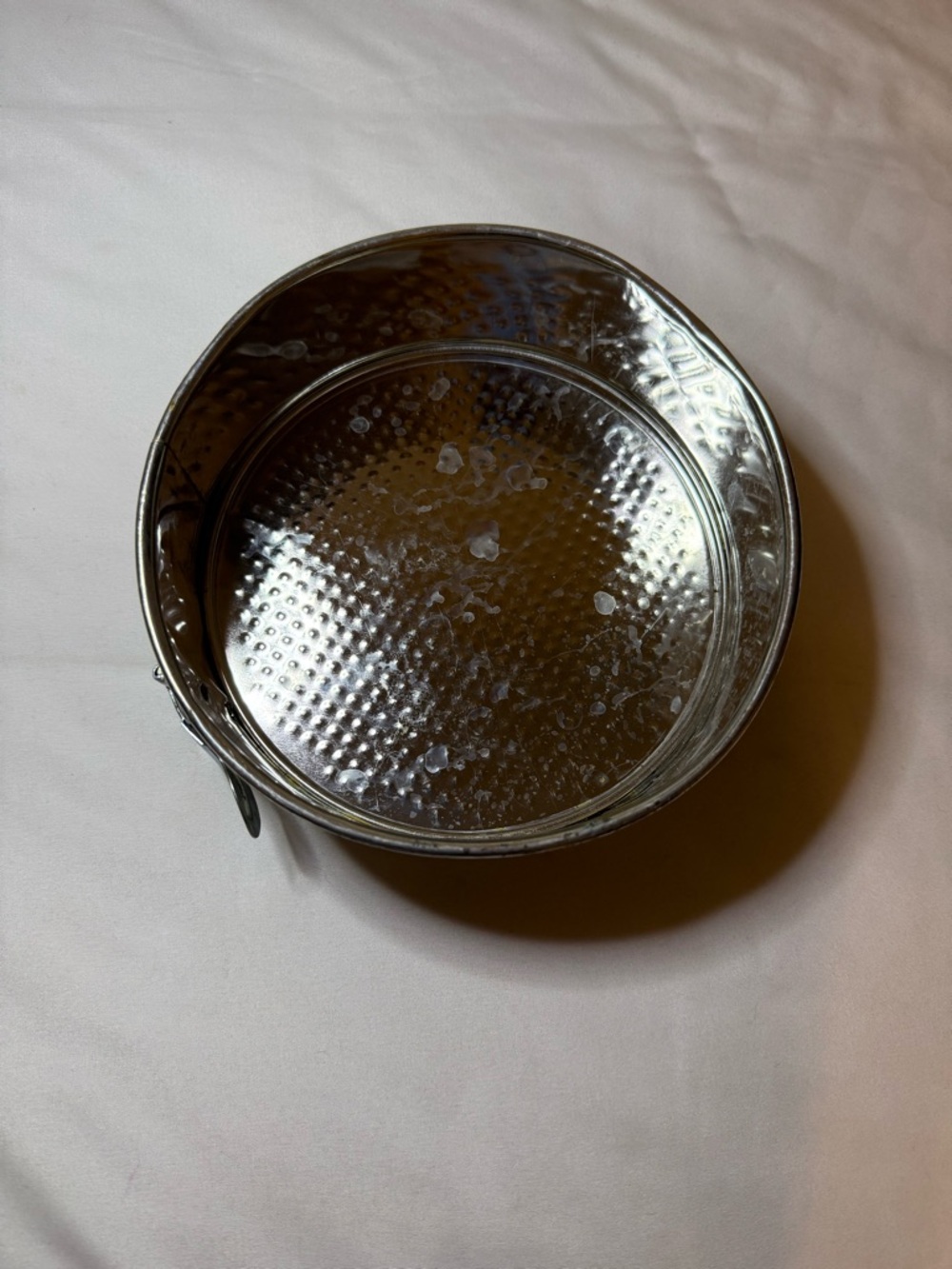 Classic Silver Springform Cake Pan – Removable Textured Base
